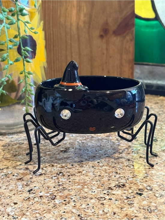 Bath & Body Works Other - Black Witch Cauldron Trinket Dish with Spider Legs- Bath And Body Works